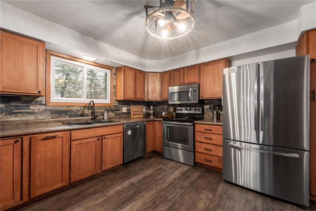 6572 194th Street Property Photo 4