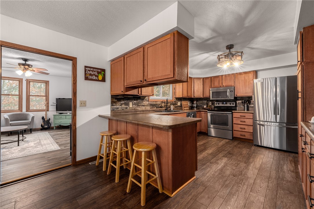 6572 194th Street Property Photo 5