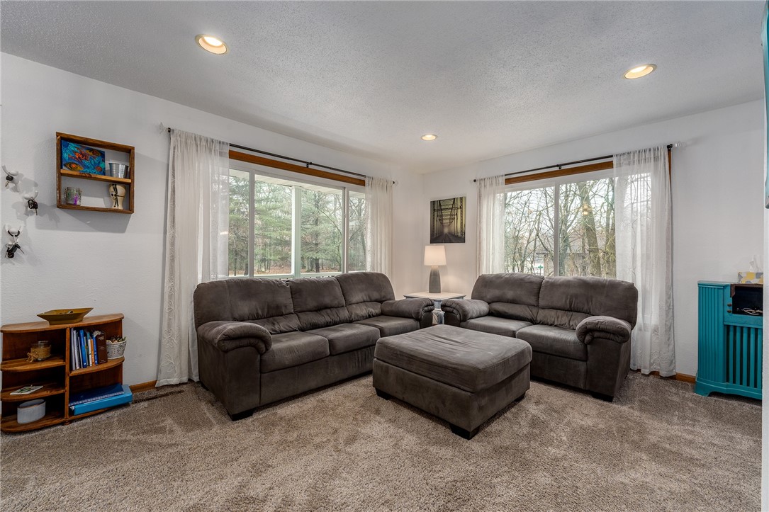 6572 194th Street Property Photo 10