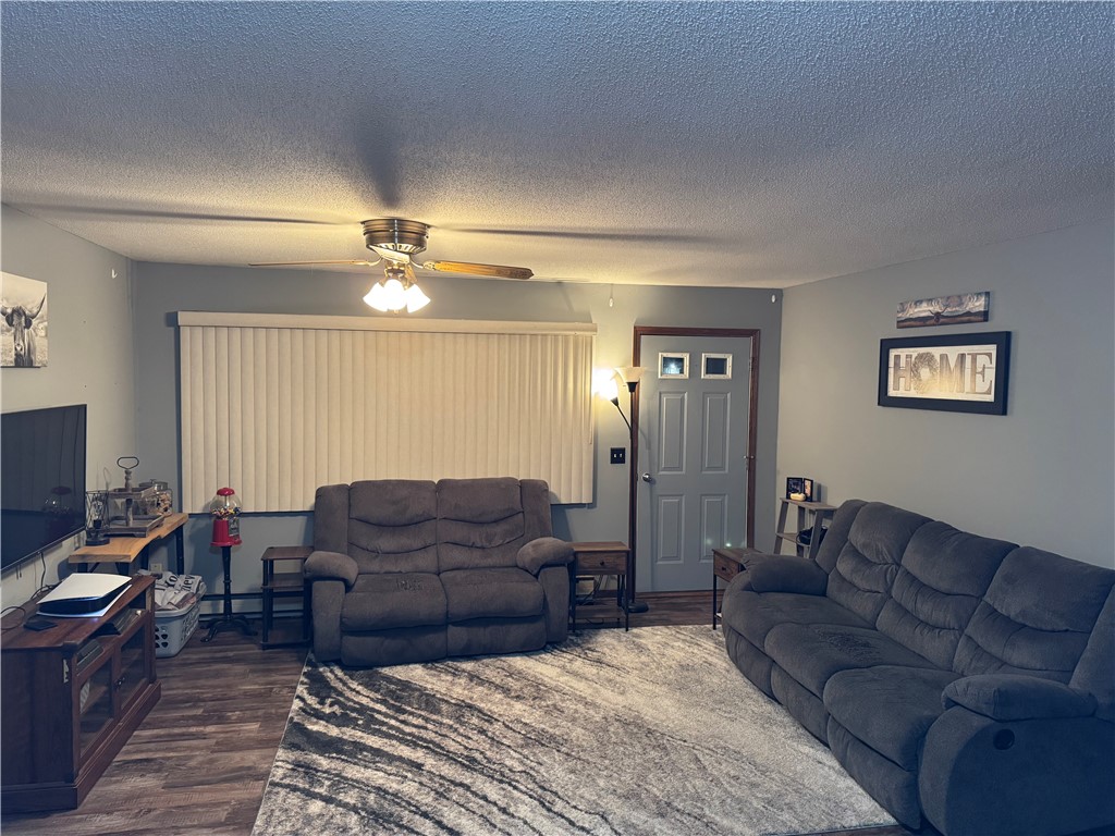 320 S 2nd Street Property Photo 3