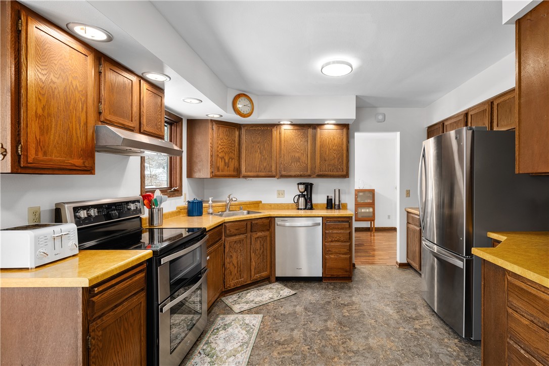 2214 Frona Place Property Photo 10