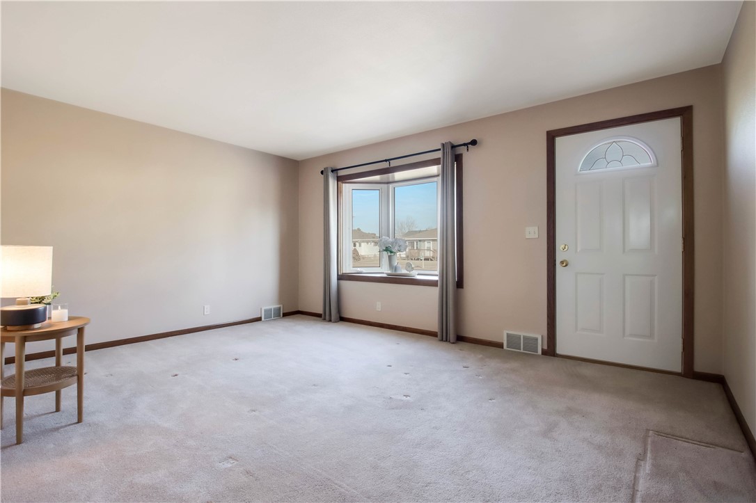 2423 Marquette Street Property Photo 5