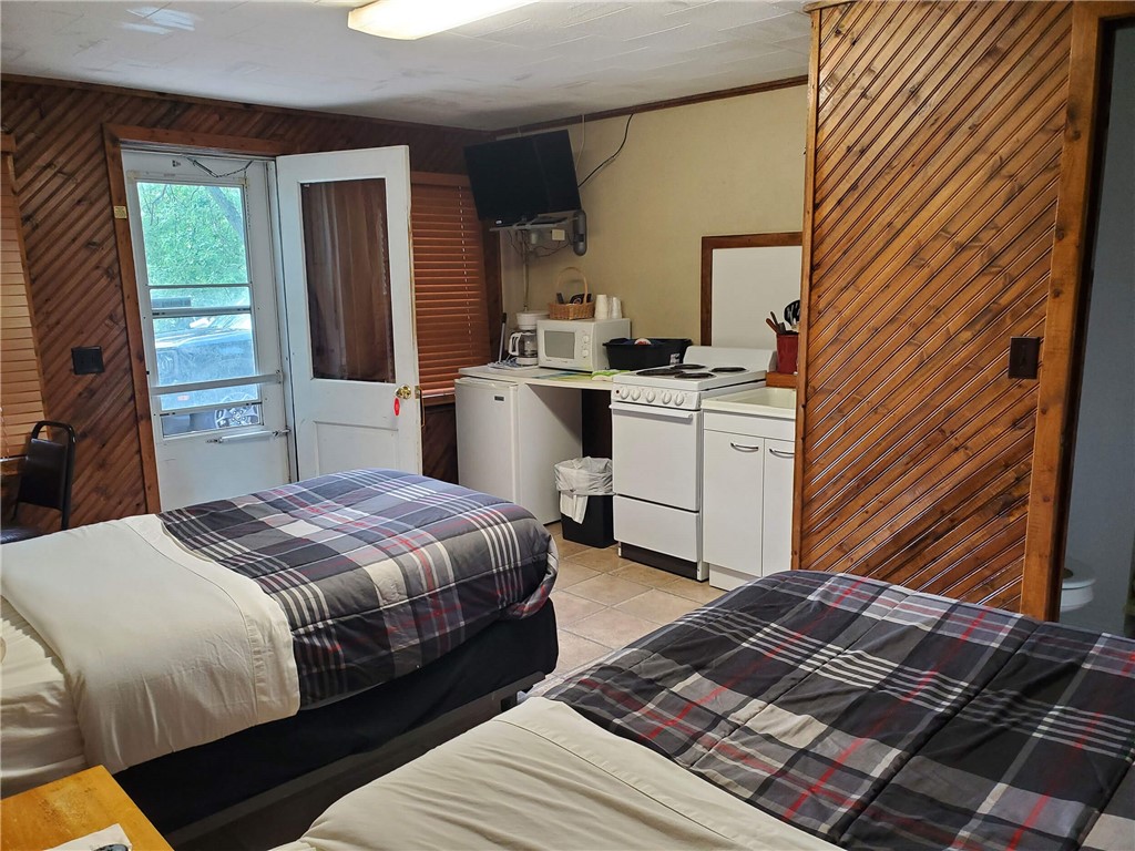 S1638 State Road 35 Property Photo 34