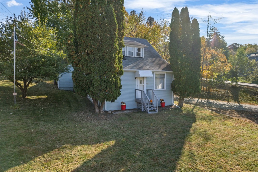 144 N Madison Street Property Photo 4