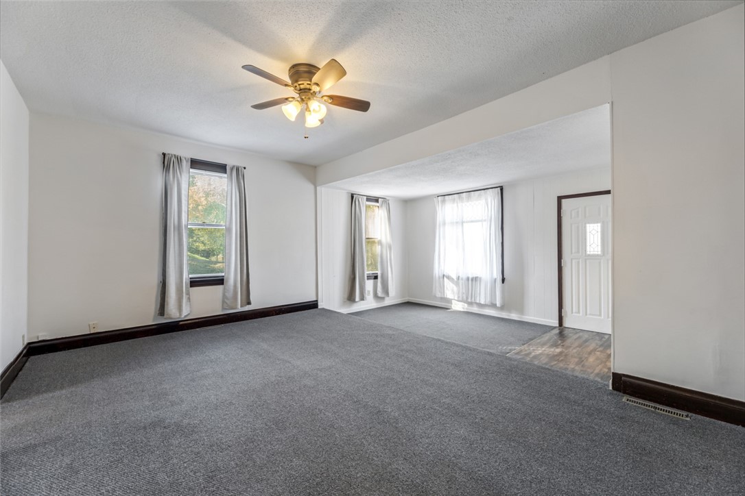 144 N Madison Street Property Photo 7