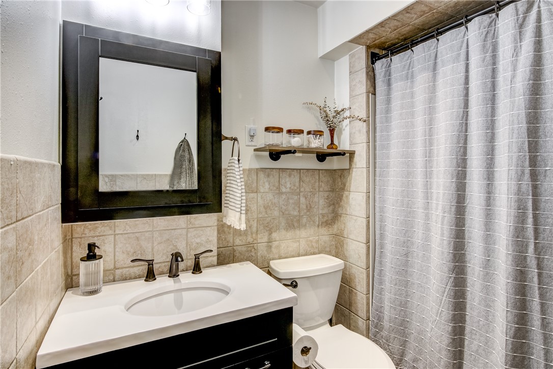 1398 Peterson Avenue Property Photo 15