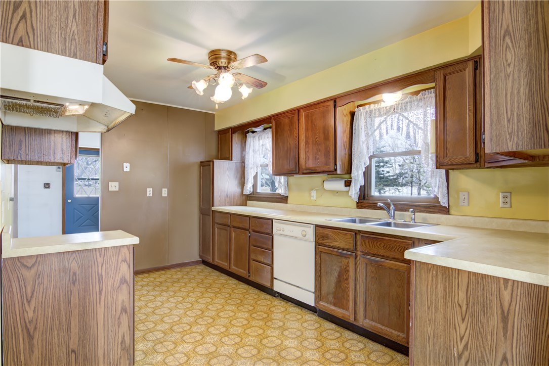 3621 S Valley View Place Property Photo 6