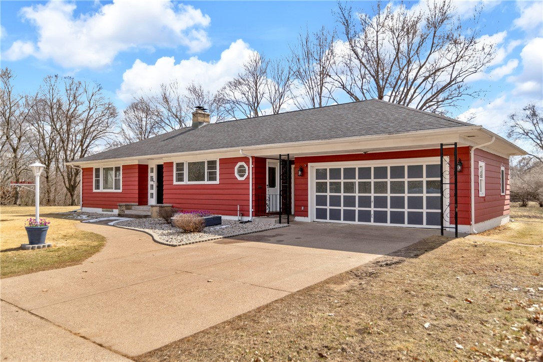 615 Walnut Street Property Photo 1