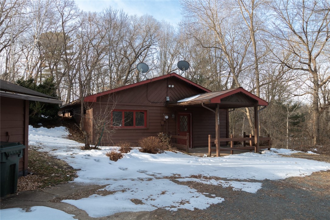 1880 60th Avenue Property Photo 4