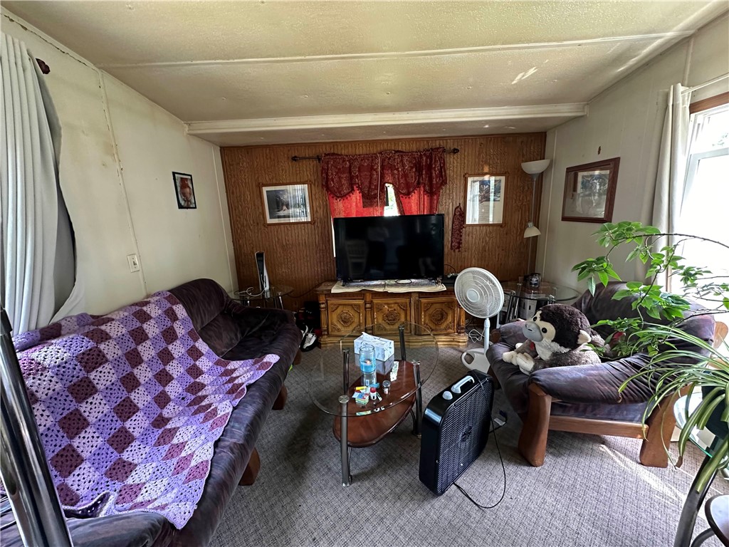 27569 20th Avenue Property Photo 5