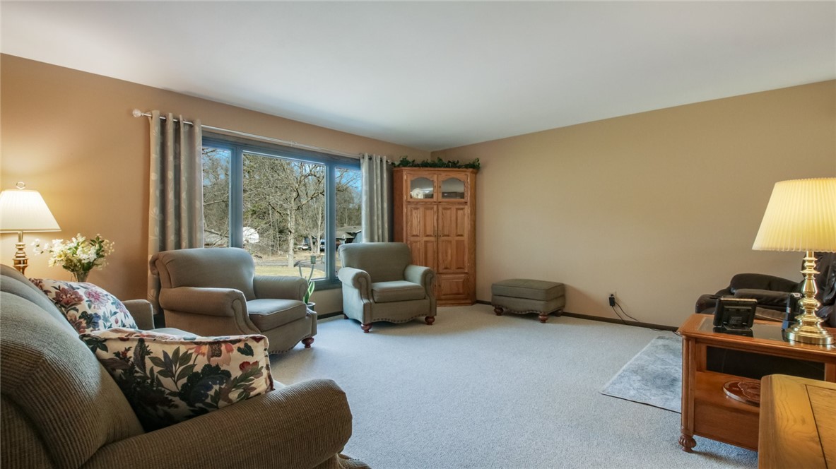 3009 Kern Drive Property Photo 8