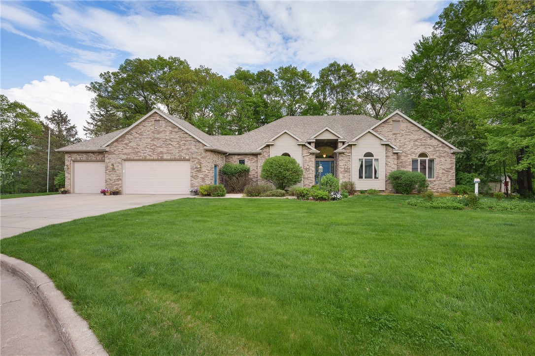 231 Oak Knoll Drive Property Photo 1