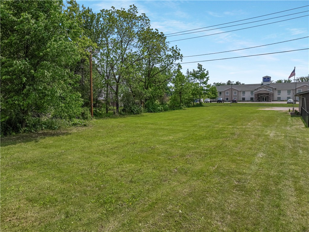 429 W Division Avenue Property Photo 25