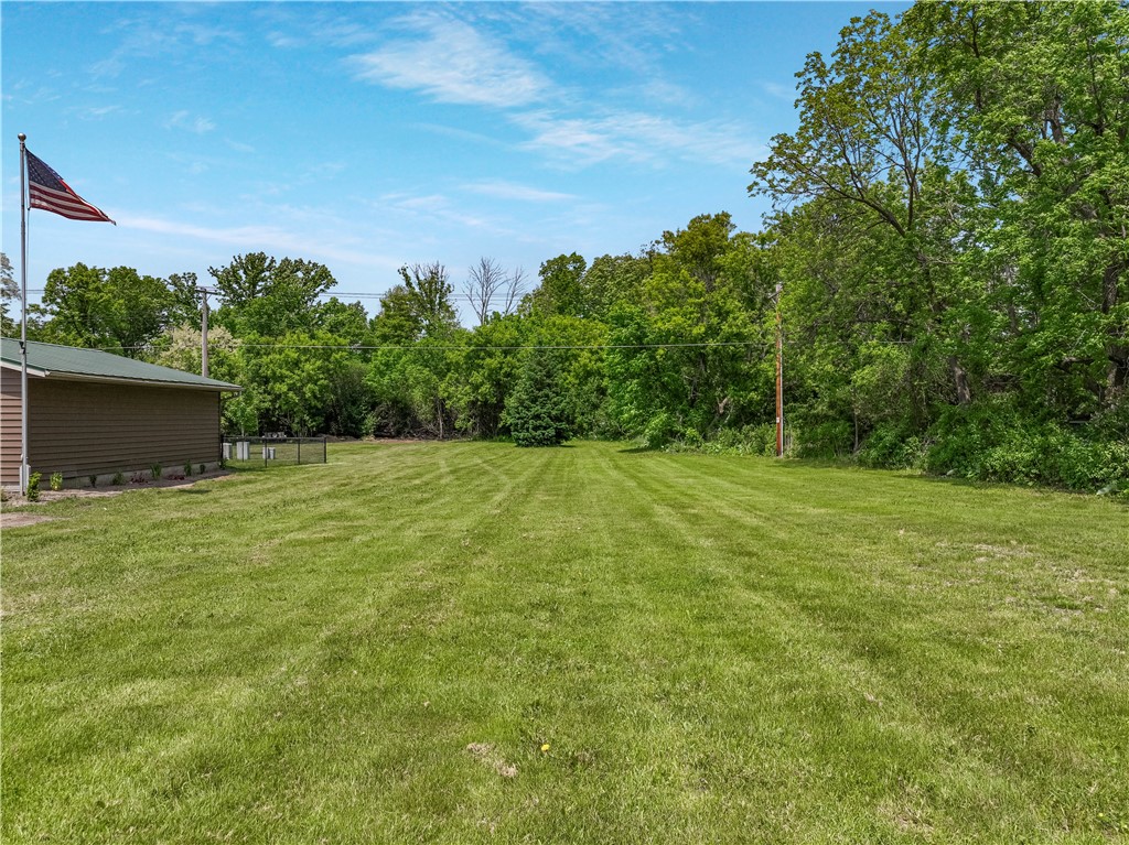 429 W Division Avenue Property Photo 29
