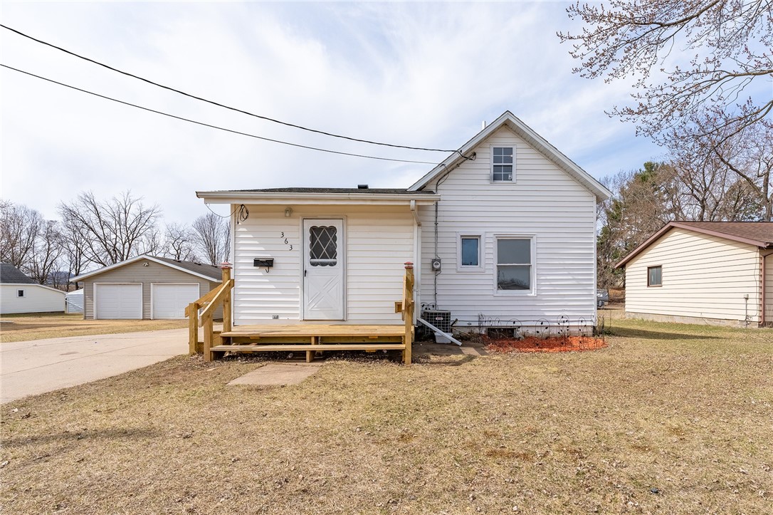 363 Lincoln Street Property Photo