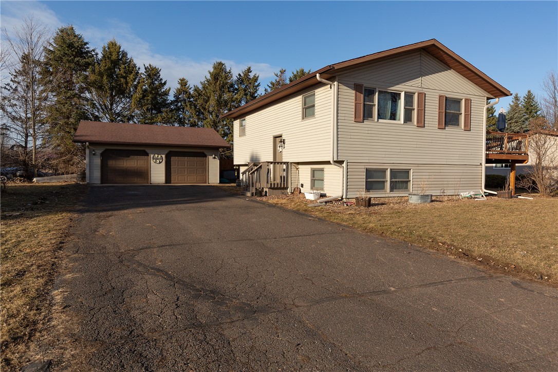 104 Lindberg Circle Property Photo