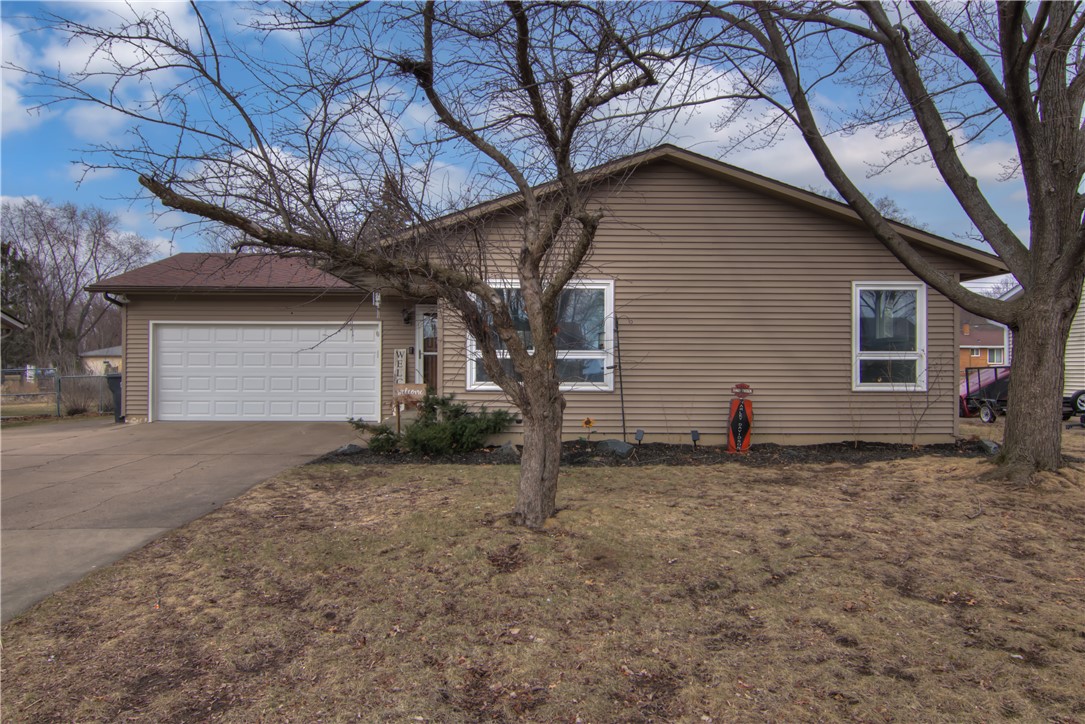 1513 Howard Avenue Property Photo 1