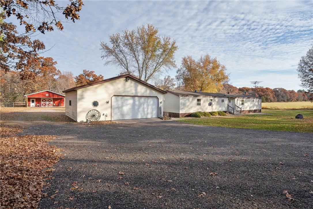 W7518 Langdell Road Property Photo