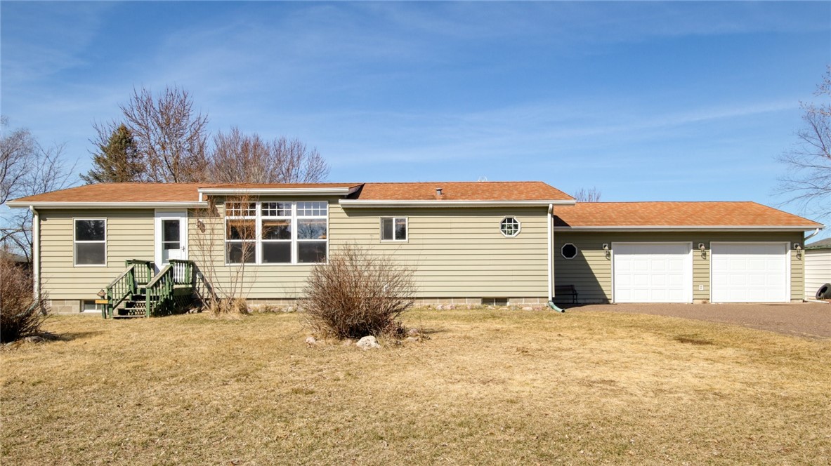 111 Golfview Avenue Property Photo
