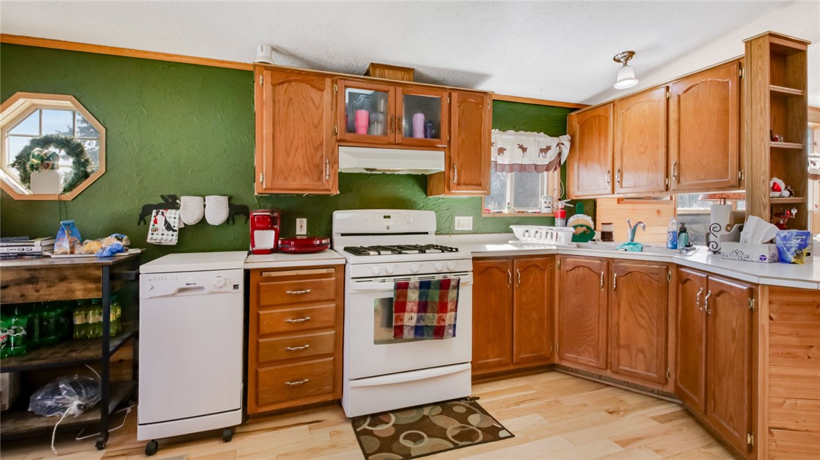 111 Golfview Avenue Property Photo 6