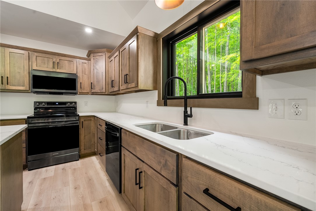 15034 221st Avenue Property Photo 7