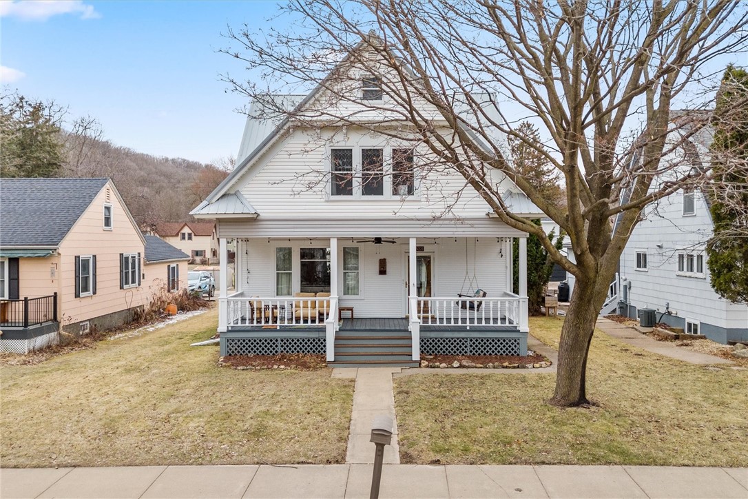 N221 Mckay Avenue Property Photo