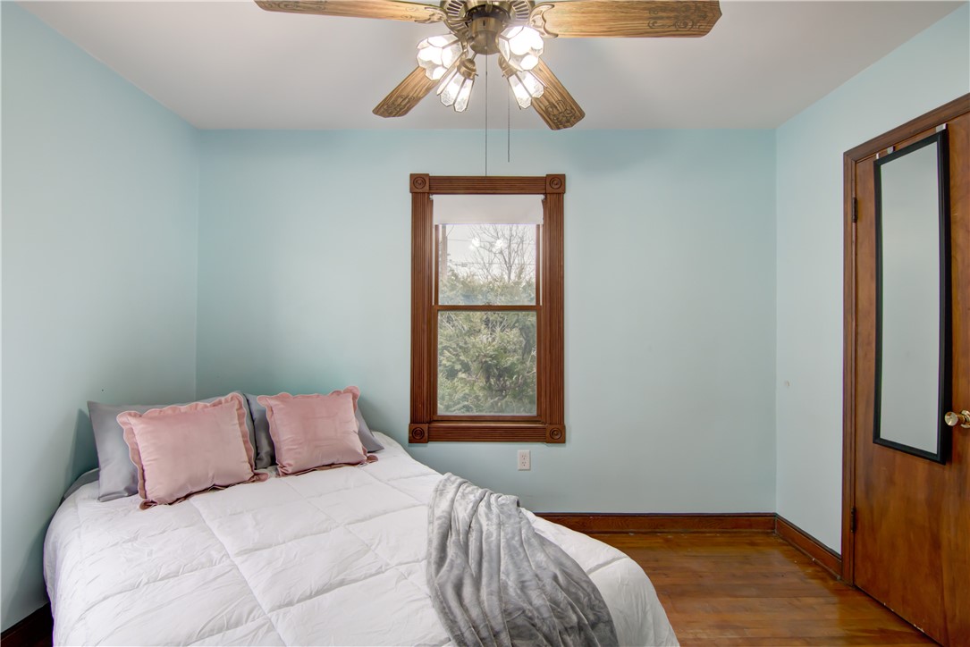 913 Starr Avenue Property Photo 14