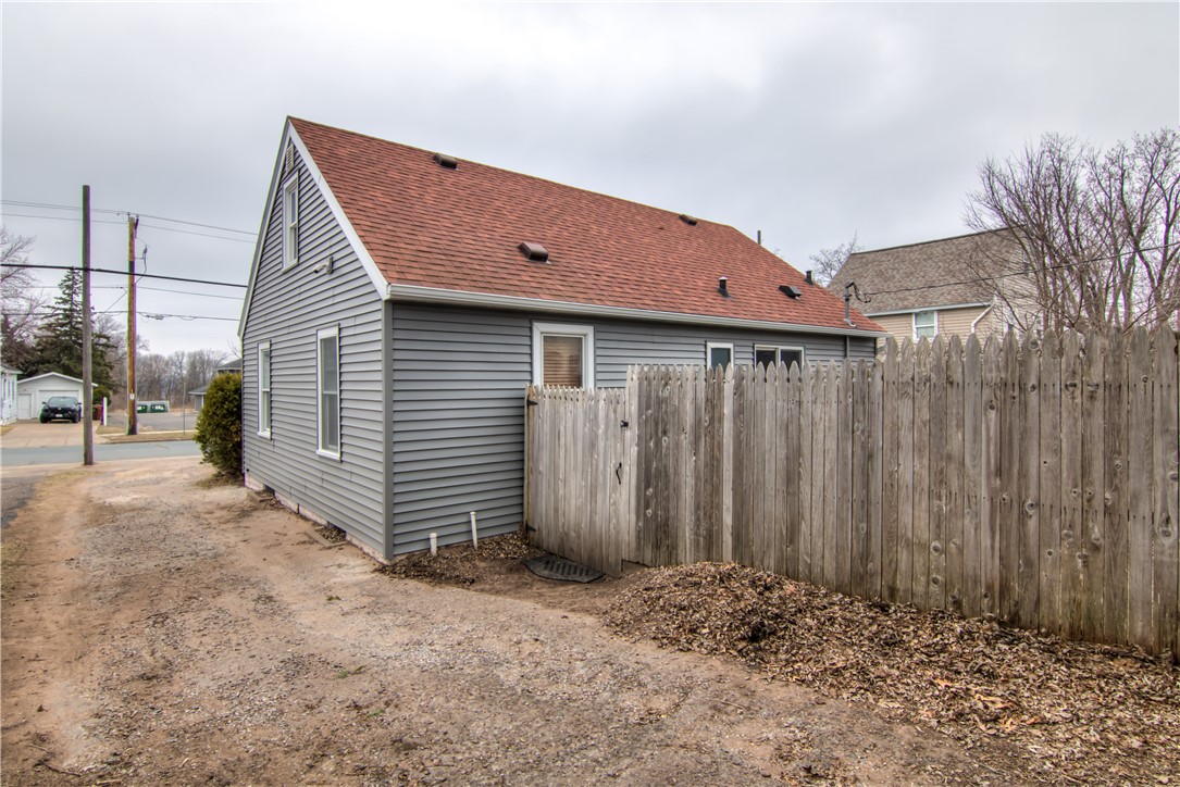 913 Starr Avenue Property Photo 25