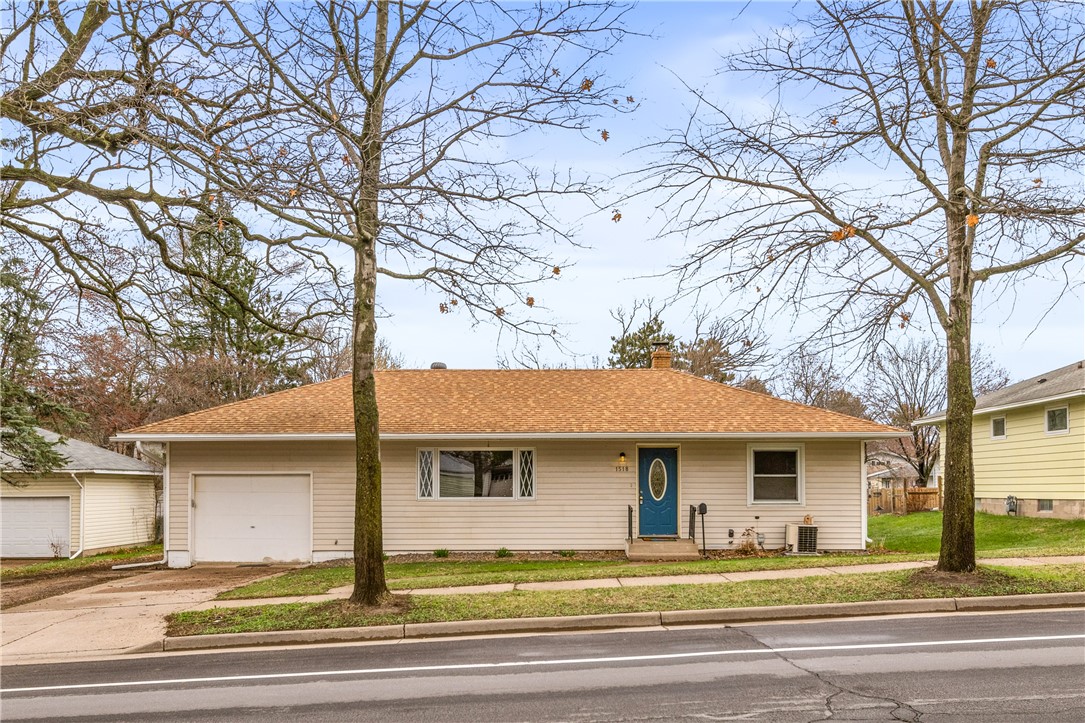 1518 Main Street Property Photo
