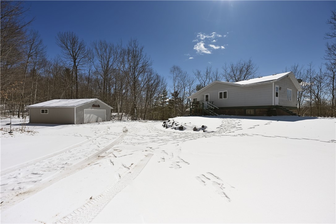 16003 W Nelson Lake Road Property Photo 1