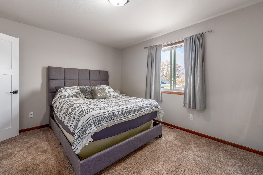 306 Dunn Street Property Photo 17