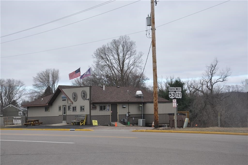 40213 Us Highway 53 Property Photo 2