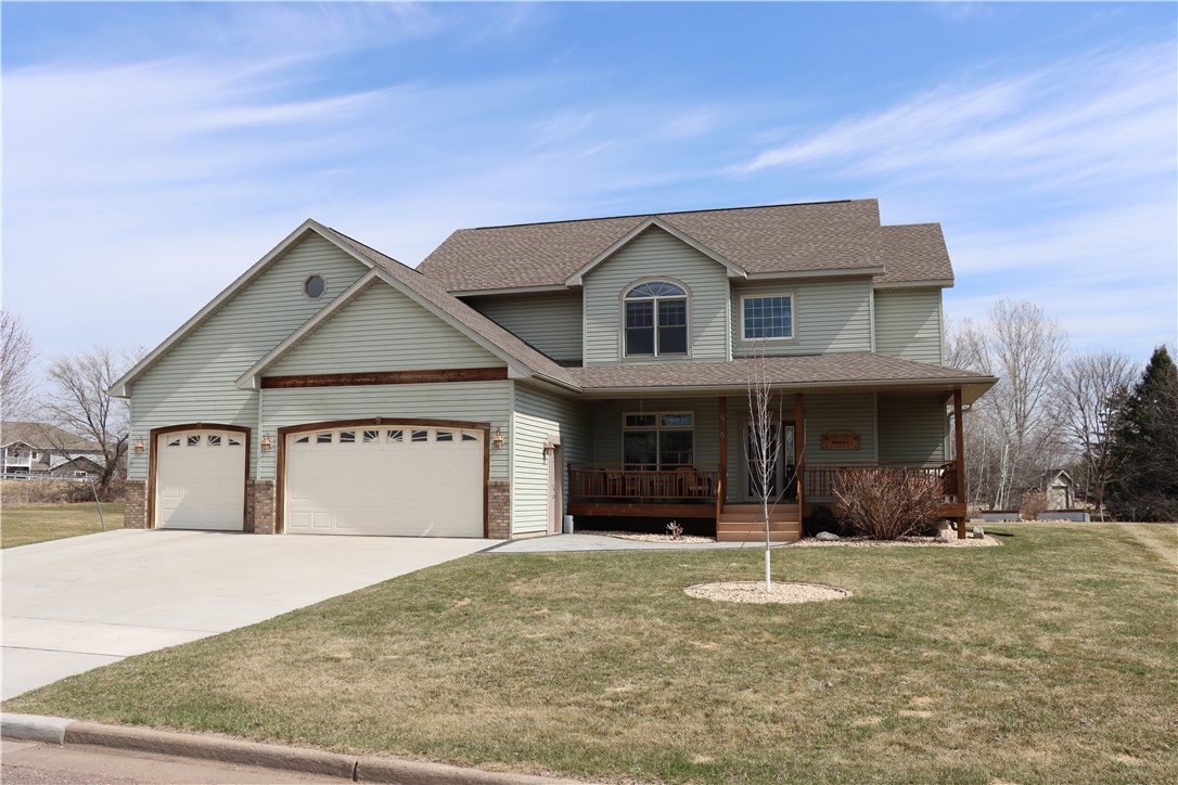 925 Bluff View Circle Property Photo 1