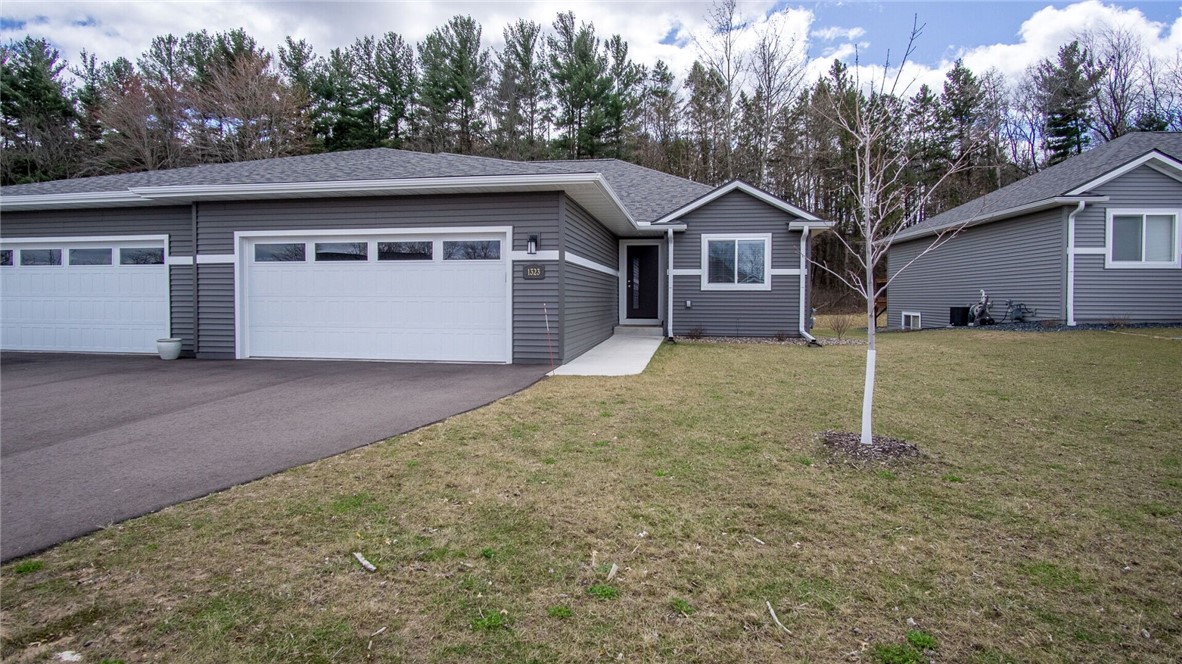 1323 Juniper Place Property Photo 1