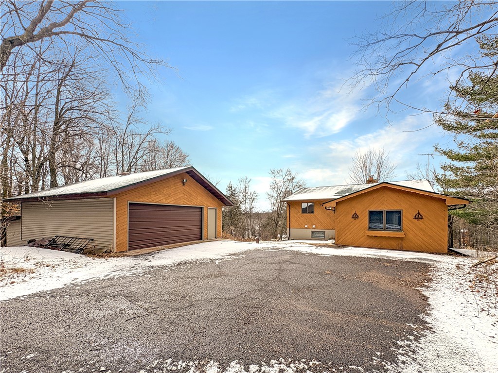 20915 Erickson Lane Property Photo