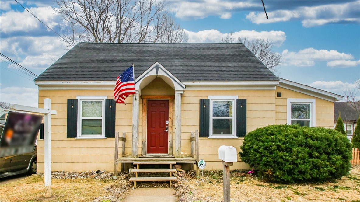 907 Birch Street Property Photo