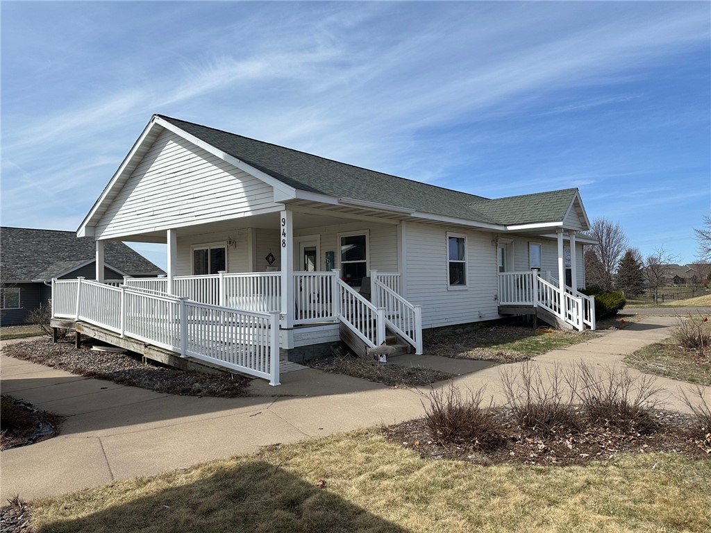 948 Wissota Green Parkway Property Photo 1