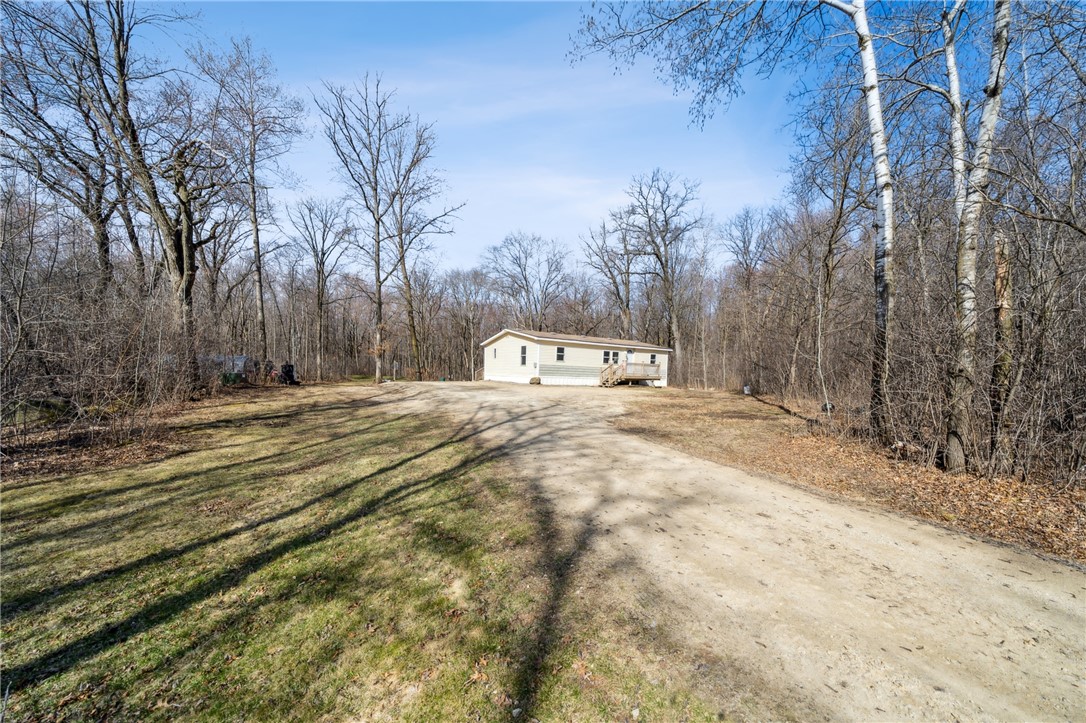 1580 250th Street Property Photo