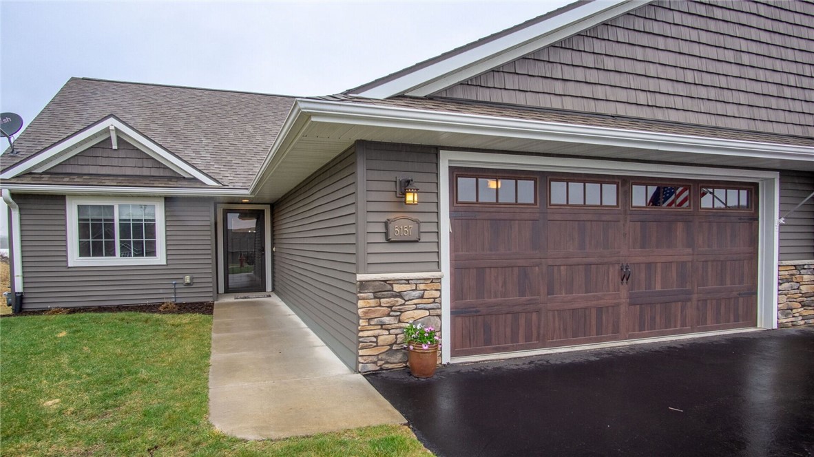5157 Hobbs Court Property Photo
