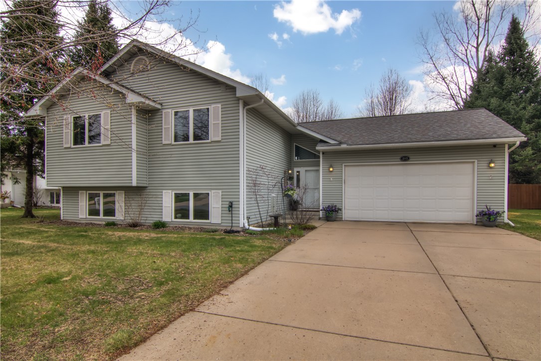 2103 Deblene Lane Property Photo 2