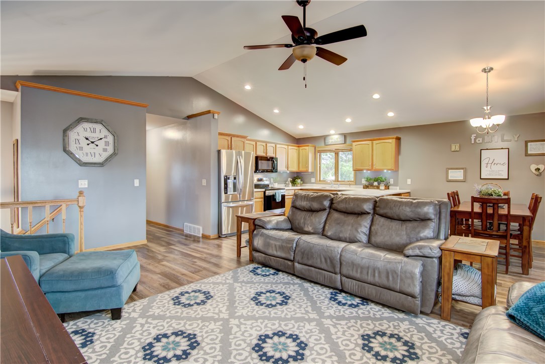2103 Deblene Lane Property Photo 14