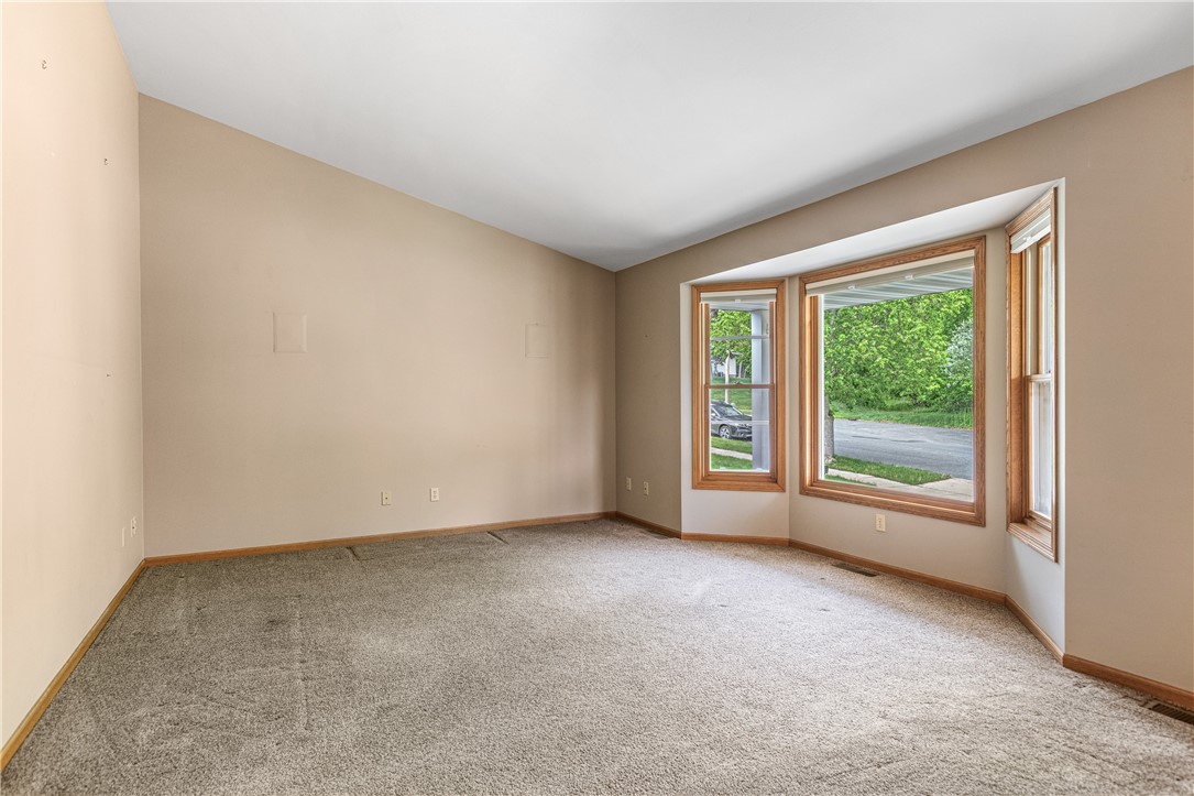 323 Hewitt Street Property Photo 14