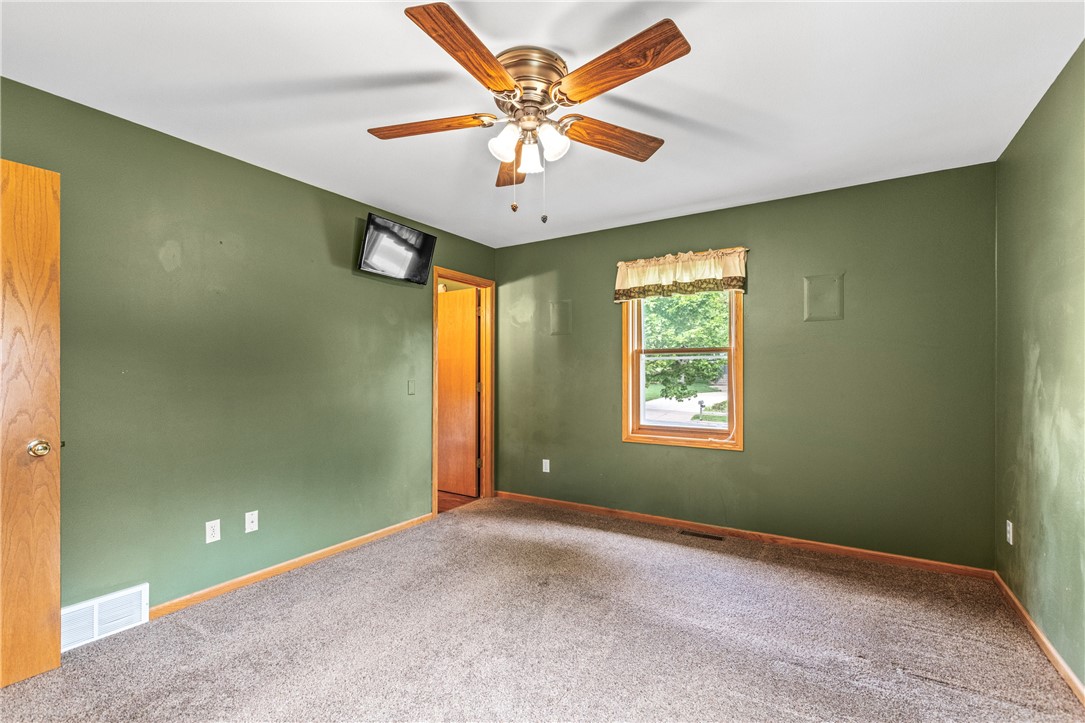 323 Hewitt Street Property Photo 28