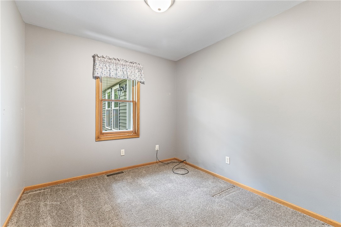 323 Hewitt Street Property Photo 30