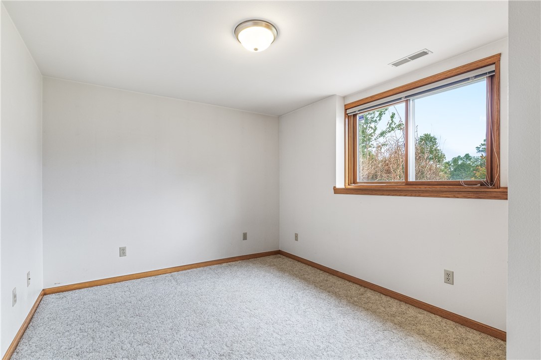 323 Hewitt Street Property Photo 34