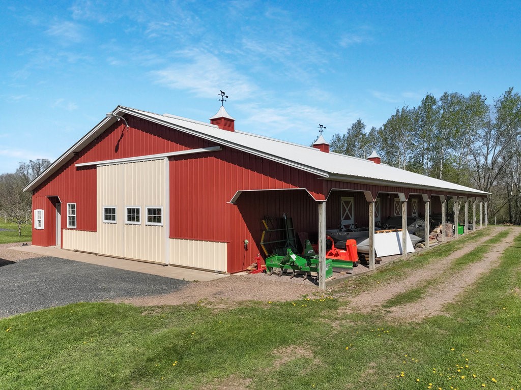 27484 County Highway X Property Photo 2