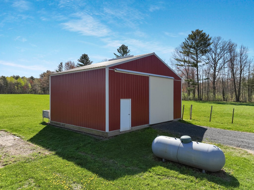 27484 County Highway X Property Photo 4