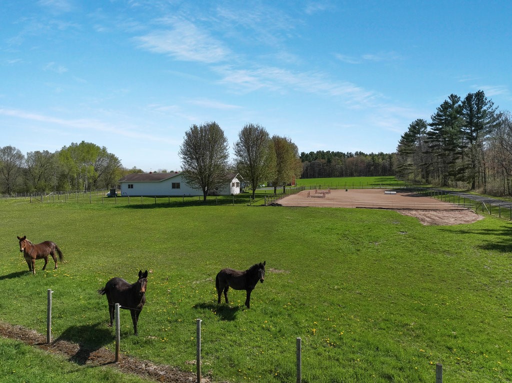 27484 County Highway X Property Photo 5