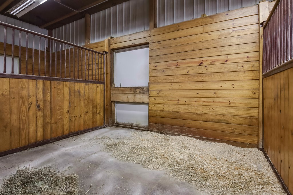 27484 County Highway X Property Photo 38