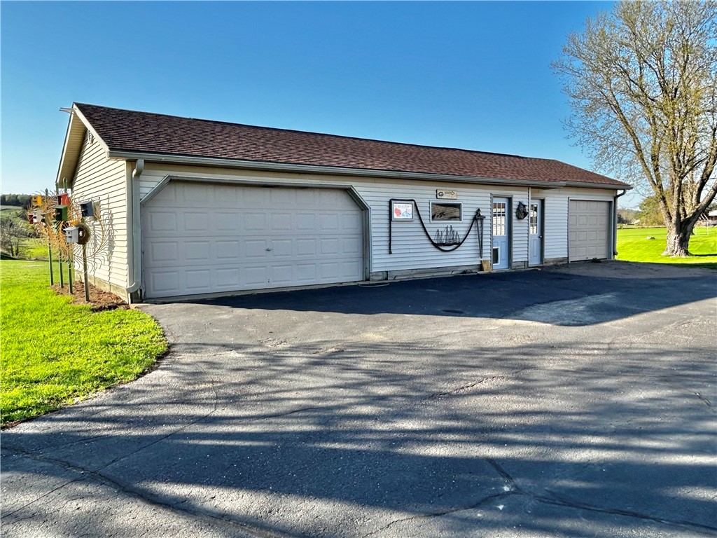 W15754 State Highway 121 Property Photo 35